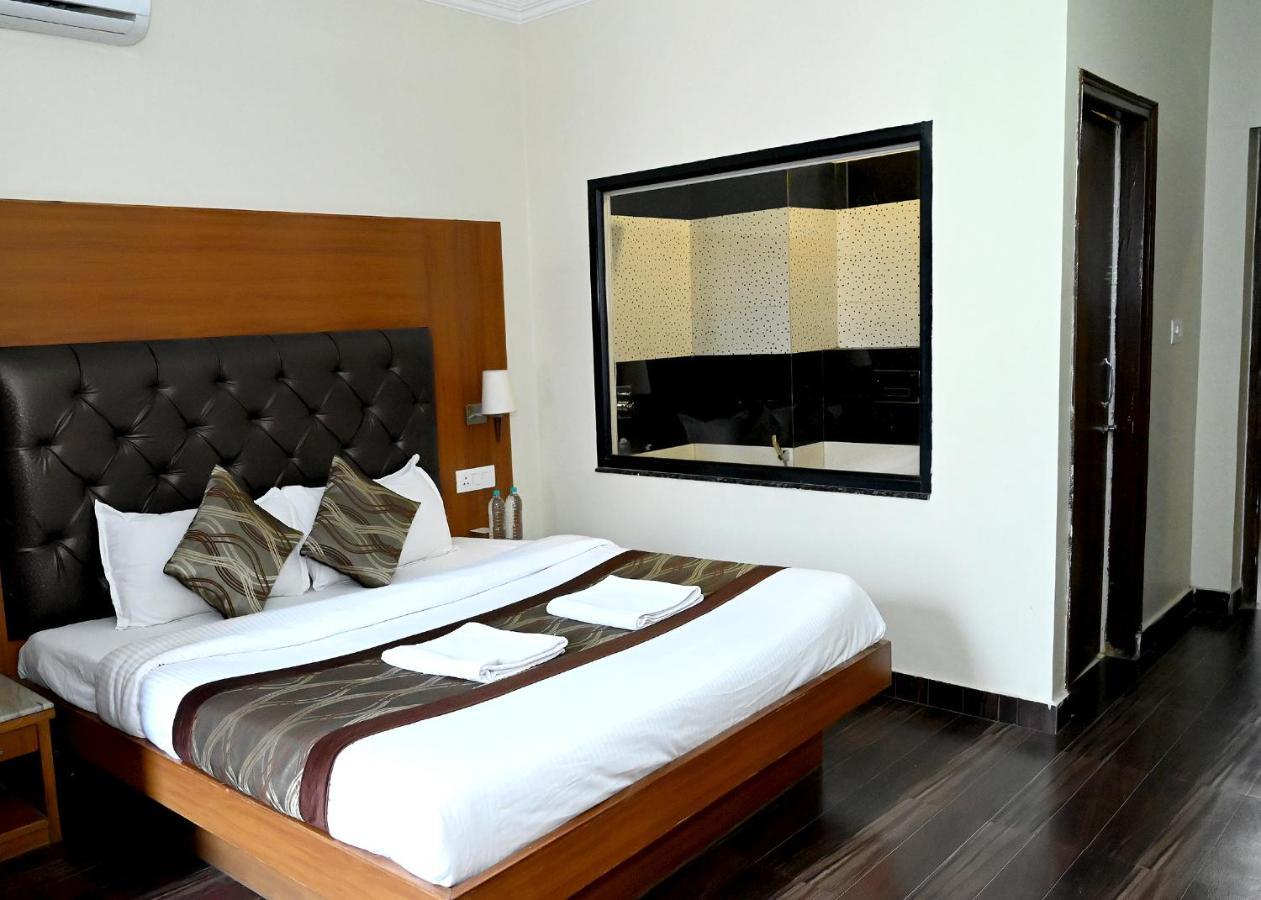 Hotel Peepal Tree Rishikesh Exterior photo