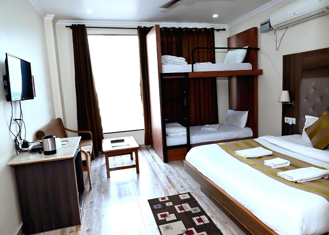 Hotel Peepal Tree Rishikesh Exterior photo